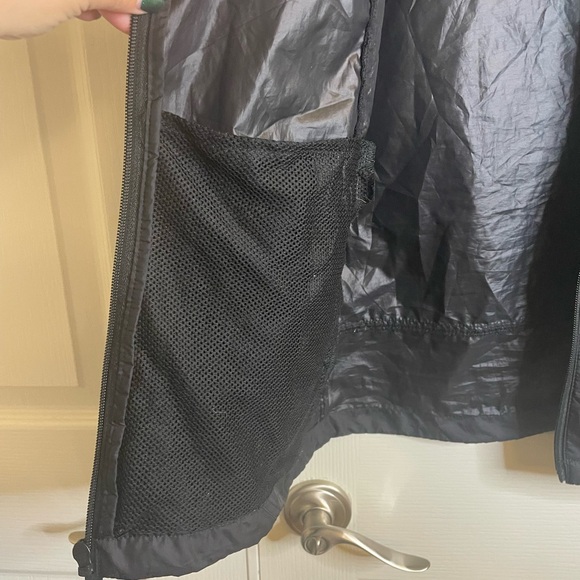 Columbia rain shell - Picture 2 of 7